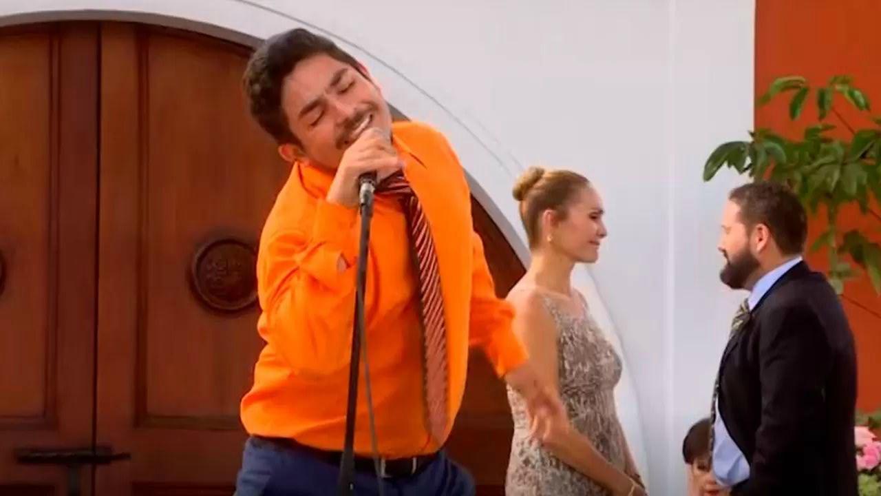 Al Fondo Hay Sitio
