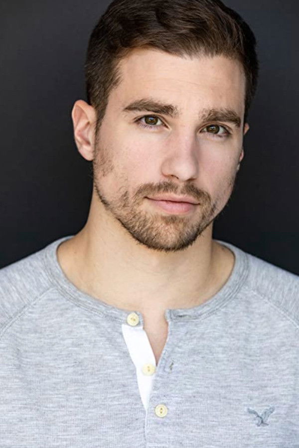 et billede af Travis Conover