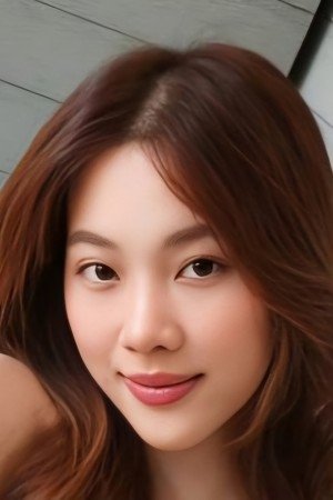 Profile image of Mashii Pornthiphat Lertwuthanon, a notable actor/actress