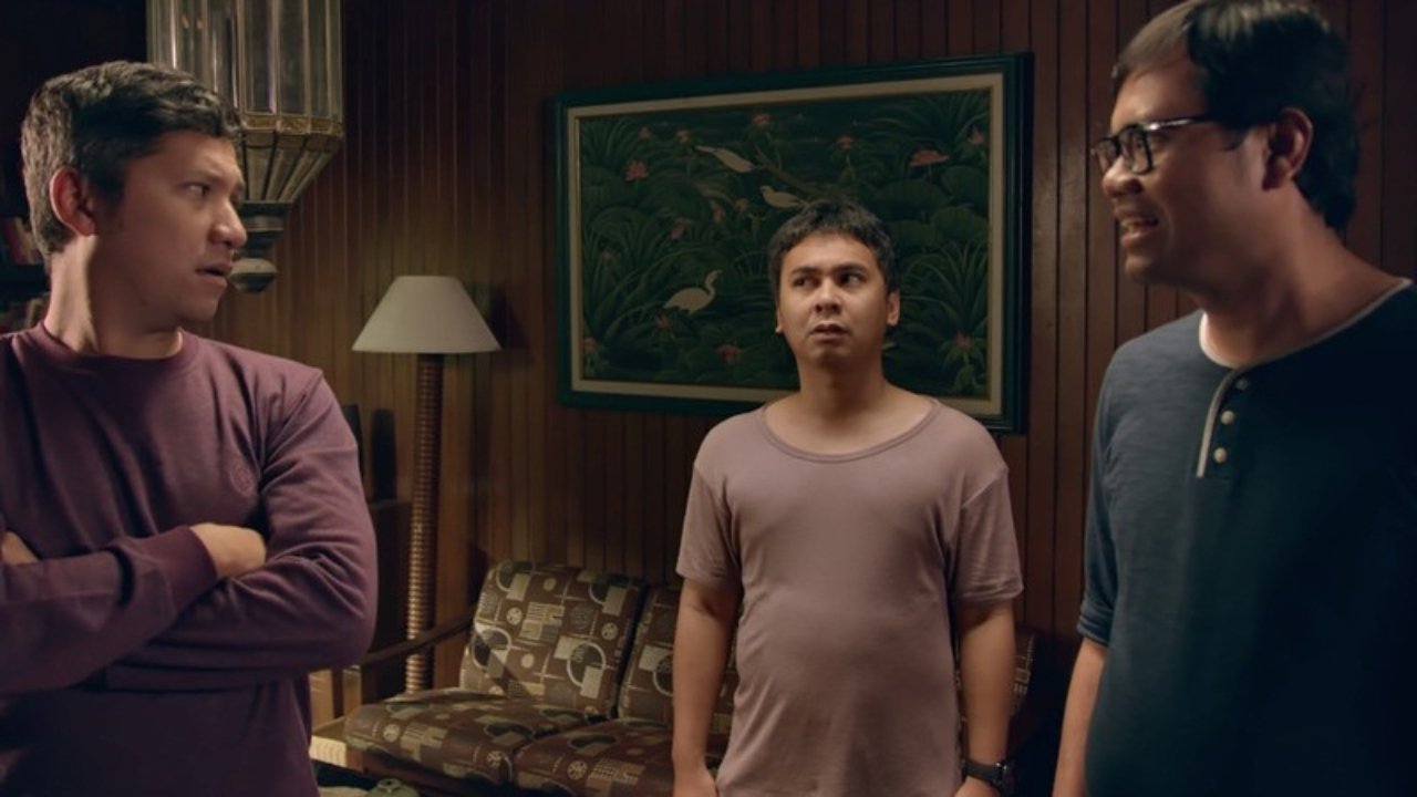 Hangout (2016)