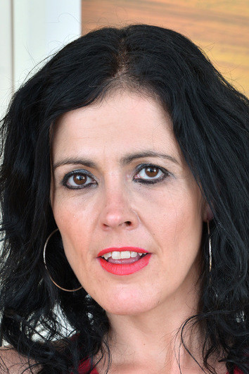 et billede af Montse Swinger