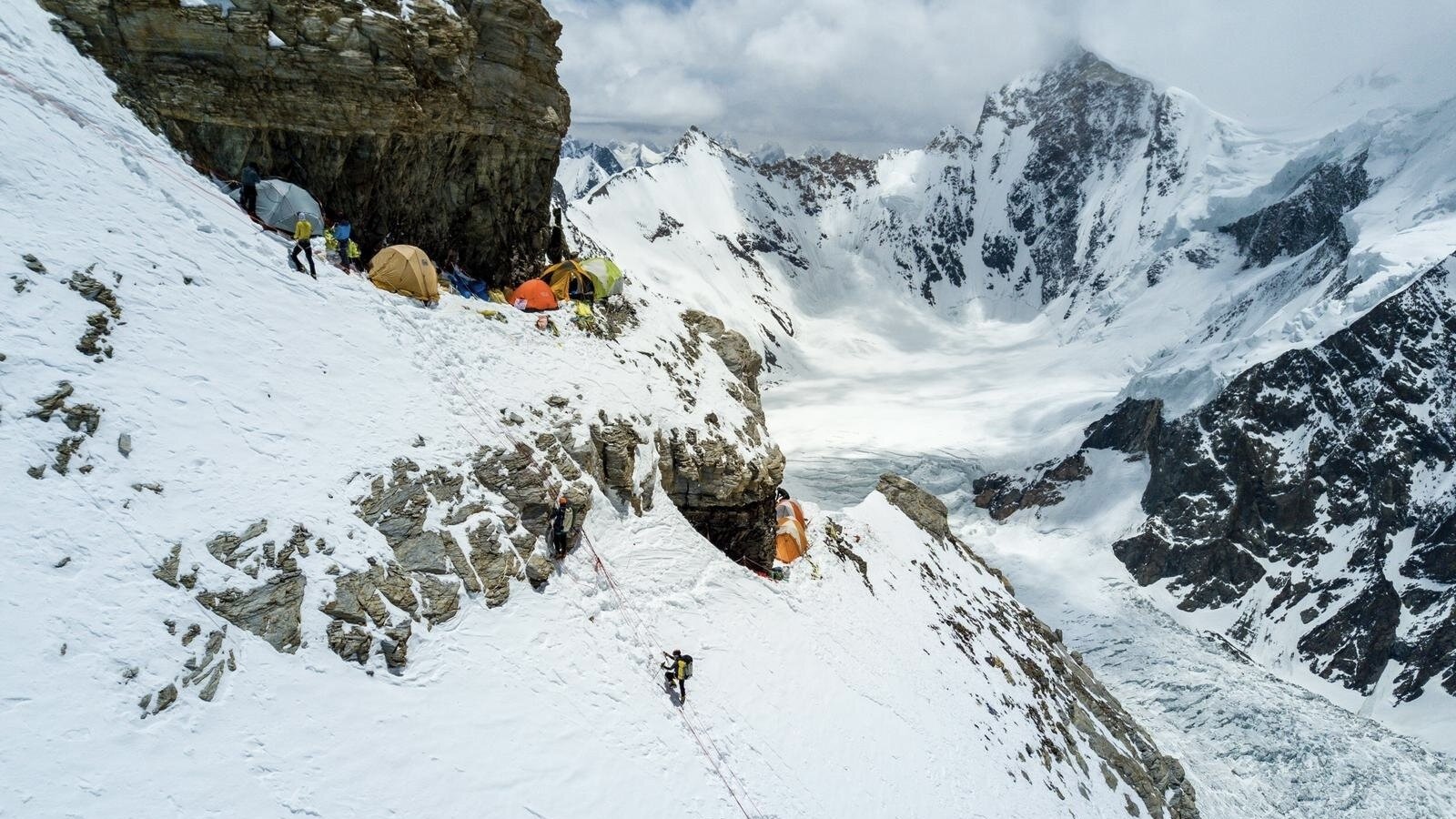 Breathtaking K2: The World's Most Dangerous Mountain (2020)