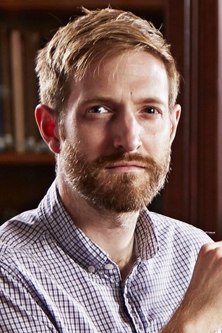 et billede af Chris Naunton