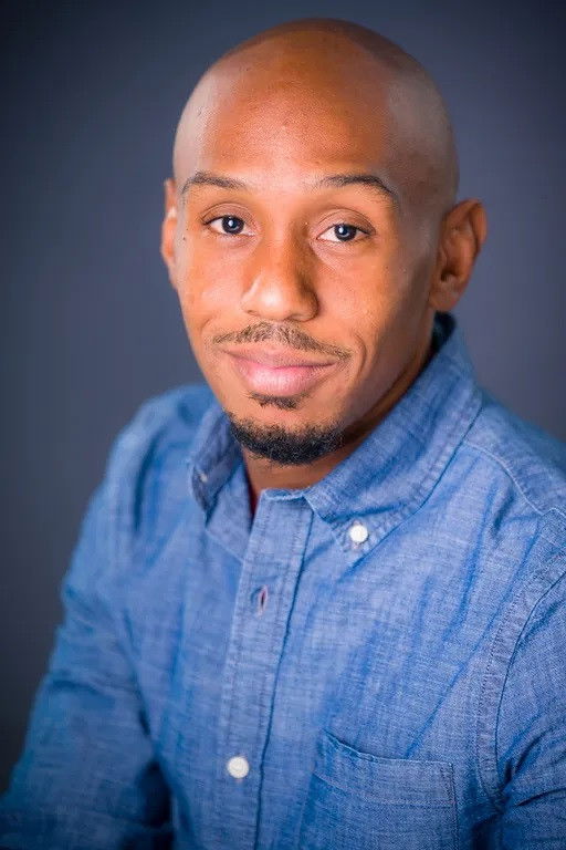 et billede af Kevin Brooks