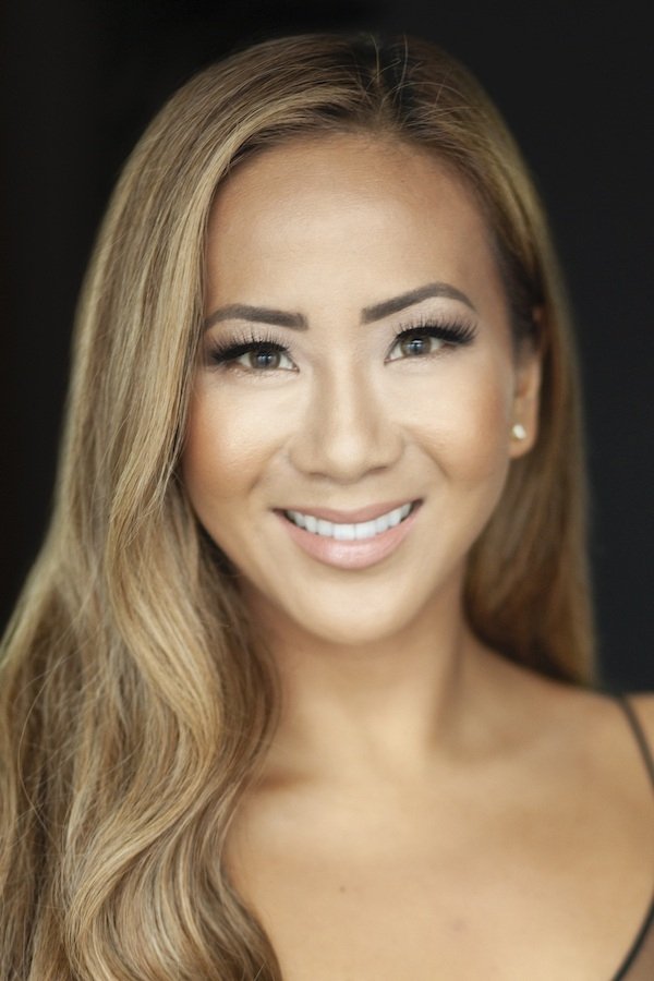 et billede af Stephanie Sy