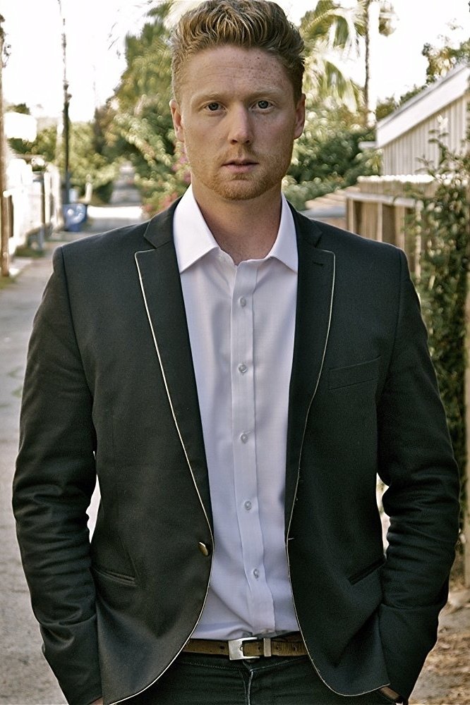 et billede af Russell Simpson