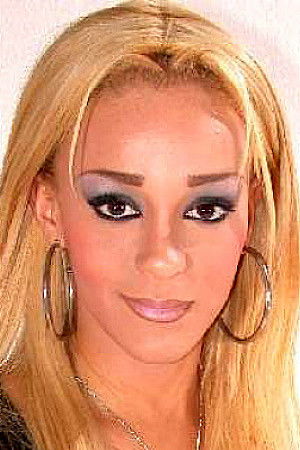 et billede af Cinthia Pill