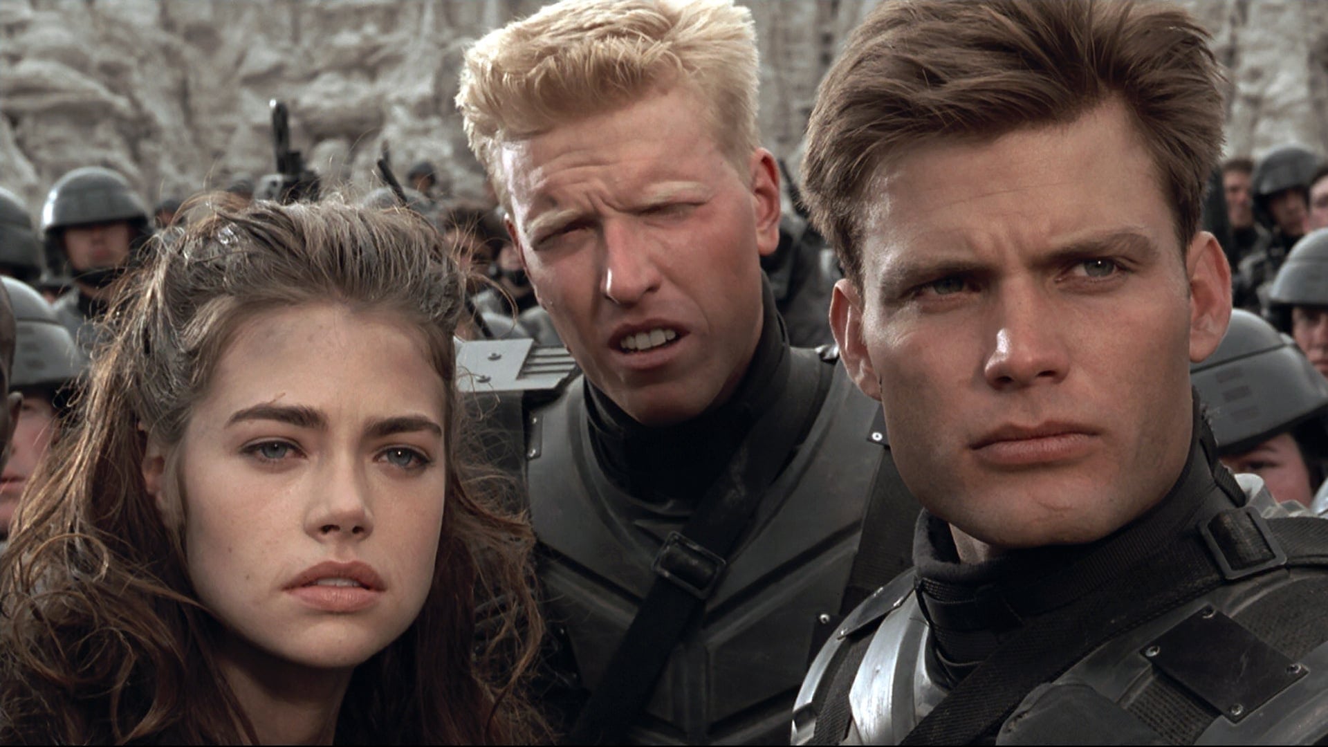 Starship Troopers: Las brigadas del espacio (1997)