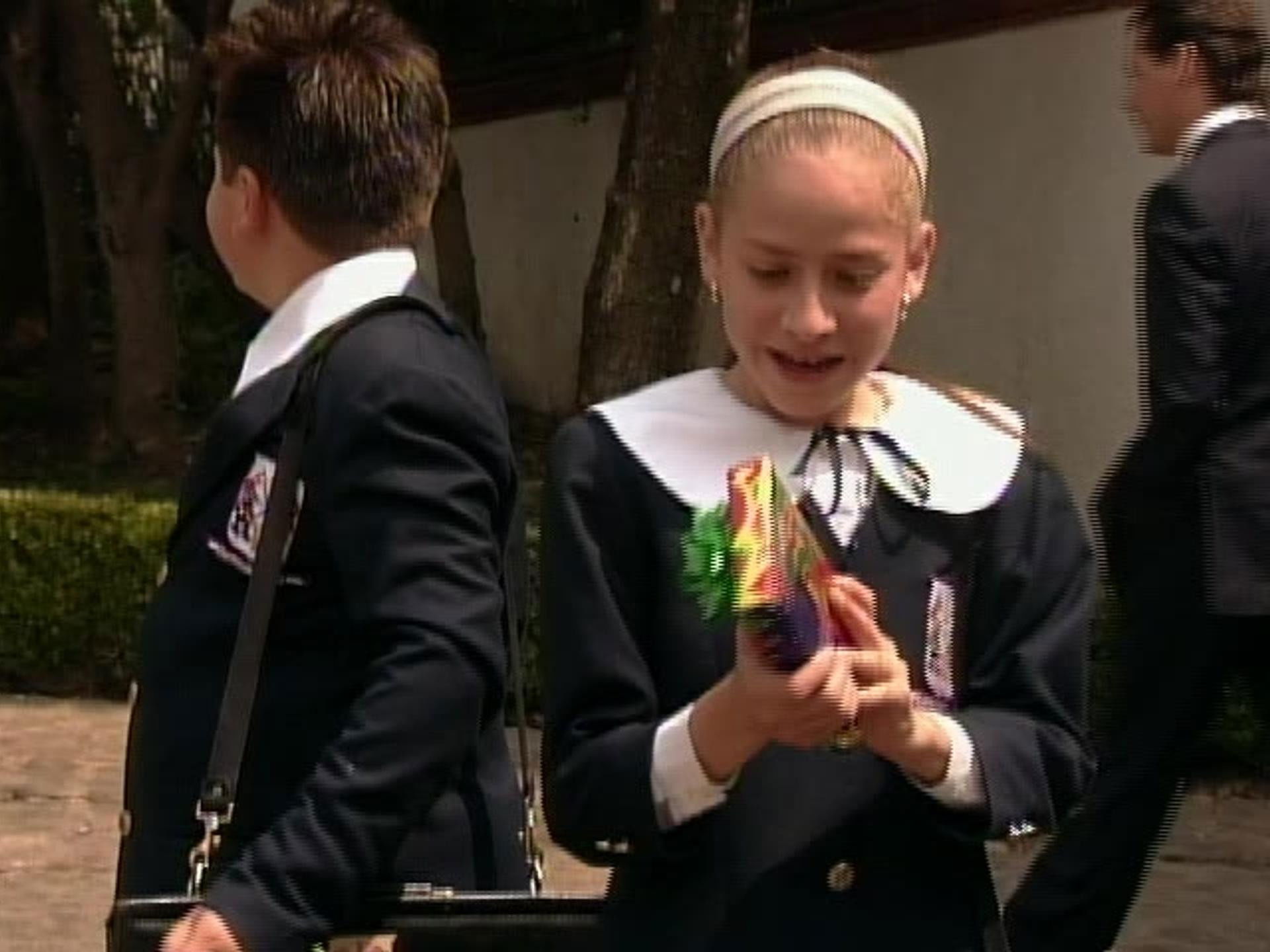 Friends 4 Ever Season 1 :Episode 82  Episode 82