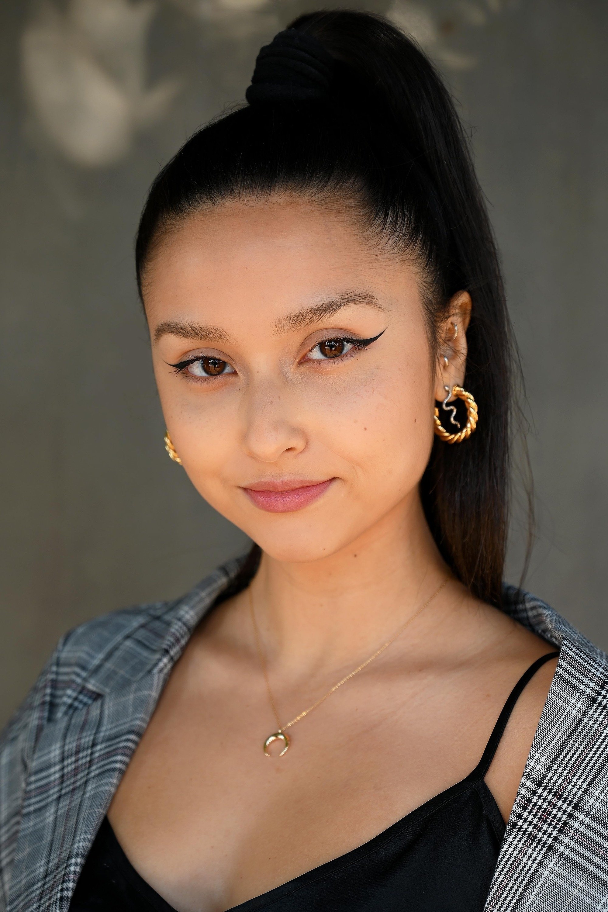 et billede af Lora Lee