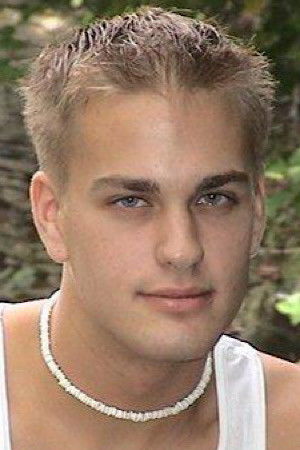 et billede af Ashton Miles