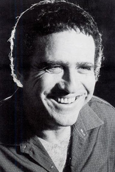 et billede af Yehoram Gaon