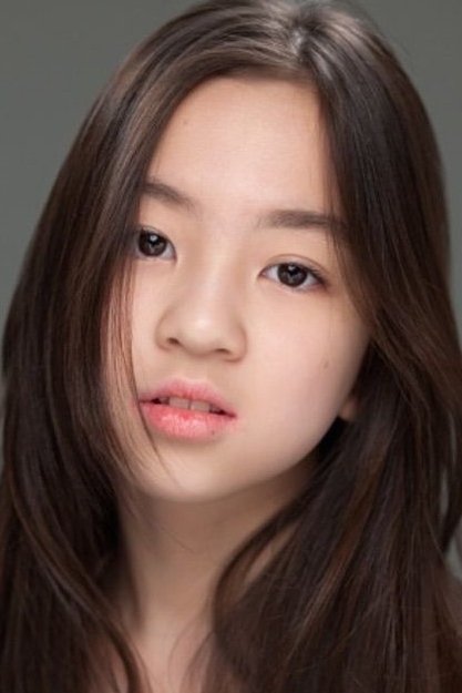 Lee Ja-in's picture in the cast