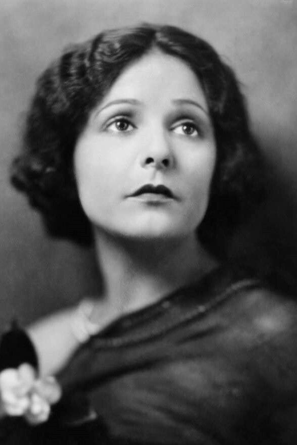 et billede af Norma Talmadge