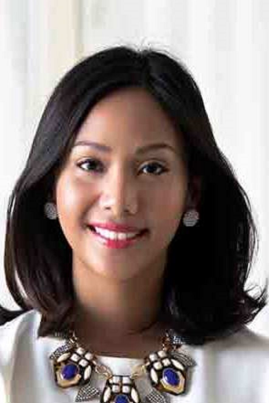 Tengku Azura's picture in the cast