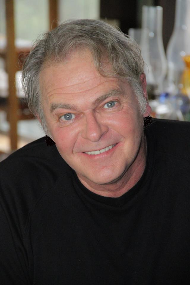 et billede af Terence Marinan