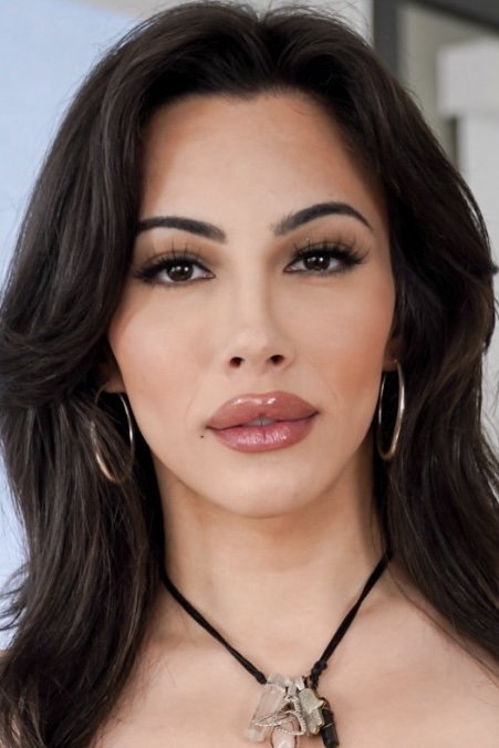 et billede af Ariel Demure