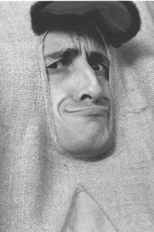 et billede af Antonio Rezza