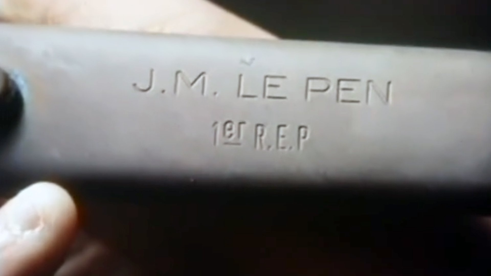 À Propos De... L'autre Détail (1985)