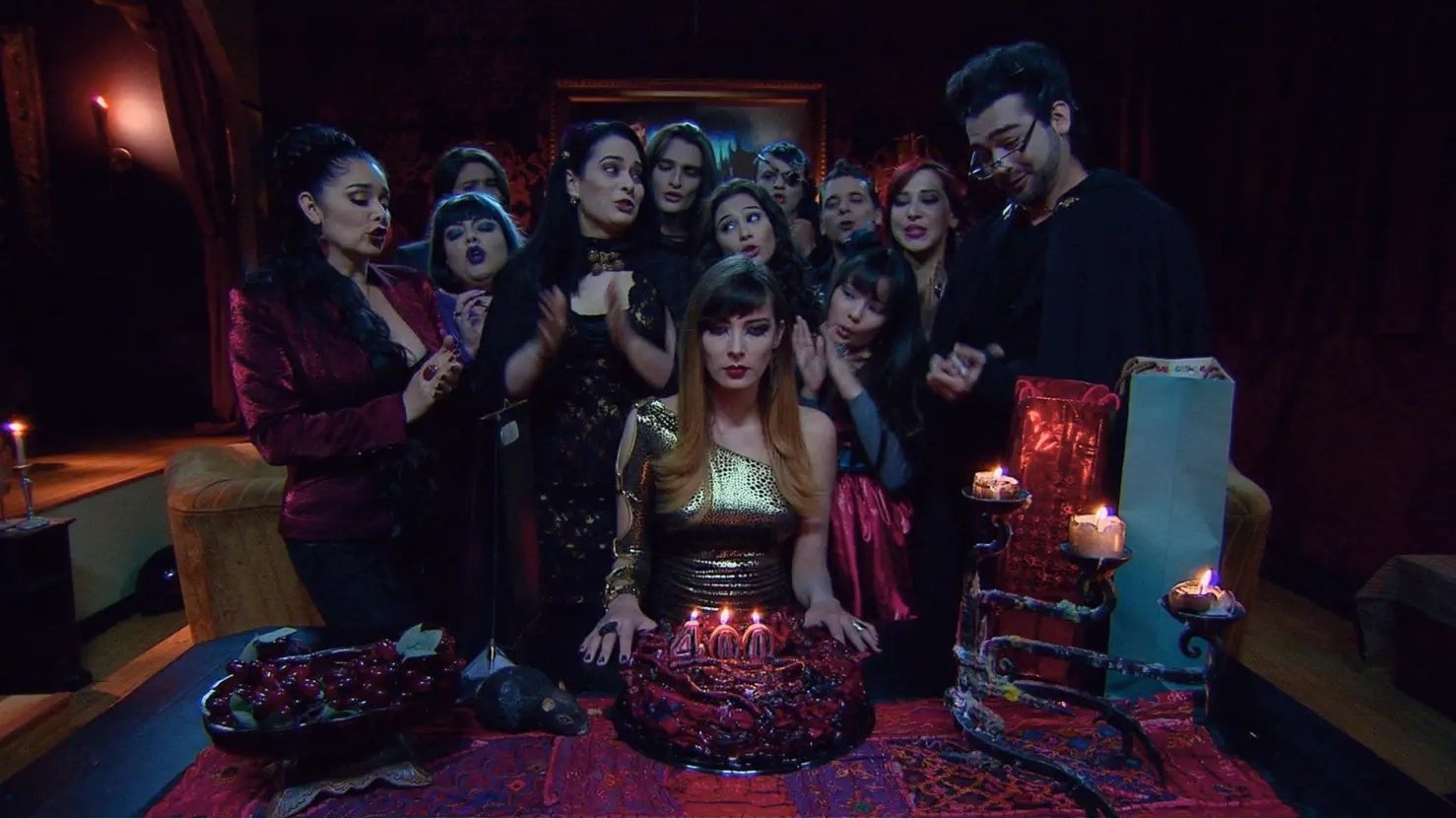 Chica Vampiro - 400 ans et toutes ses dents