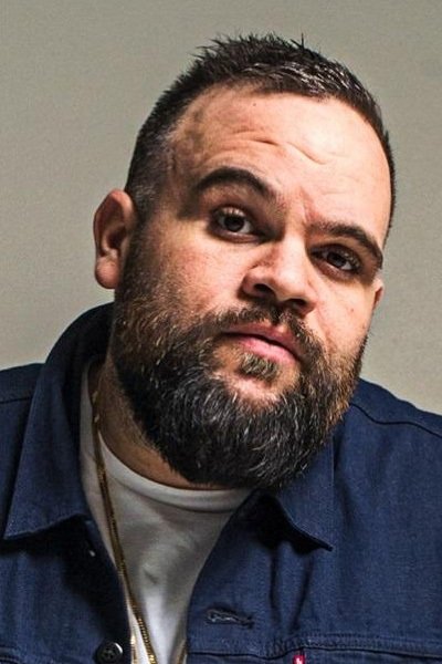 et billede af Adam Briggs