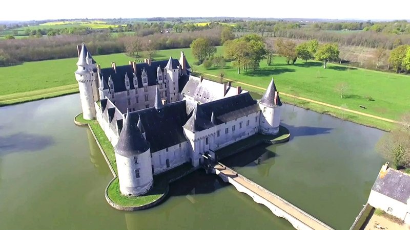 Les Châteaux du Moyen Âge - Chateaux-forts