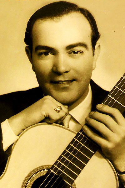 et billede af Fotis Polymeris