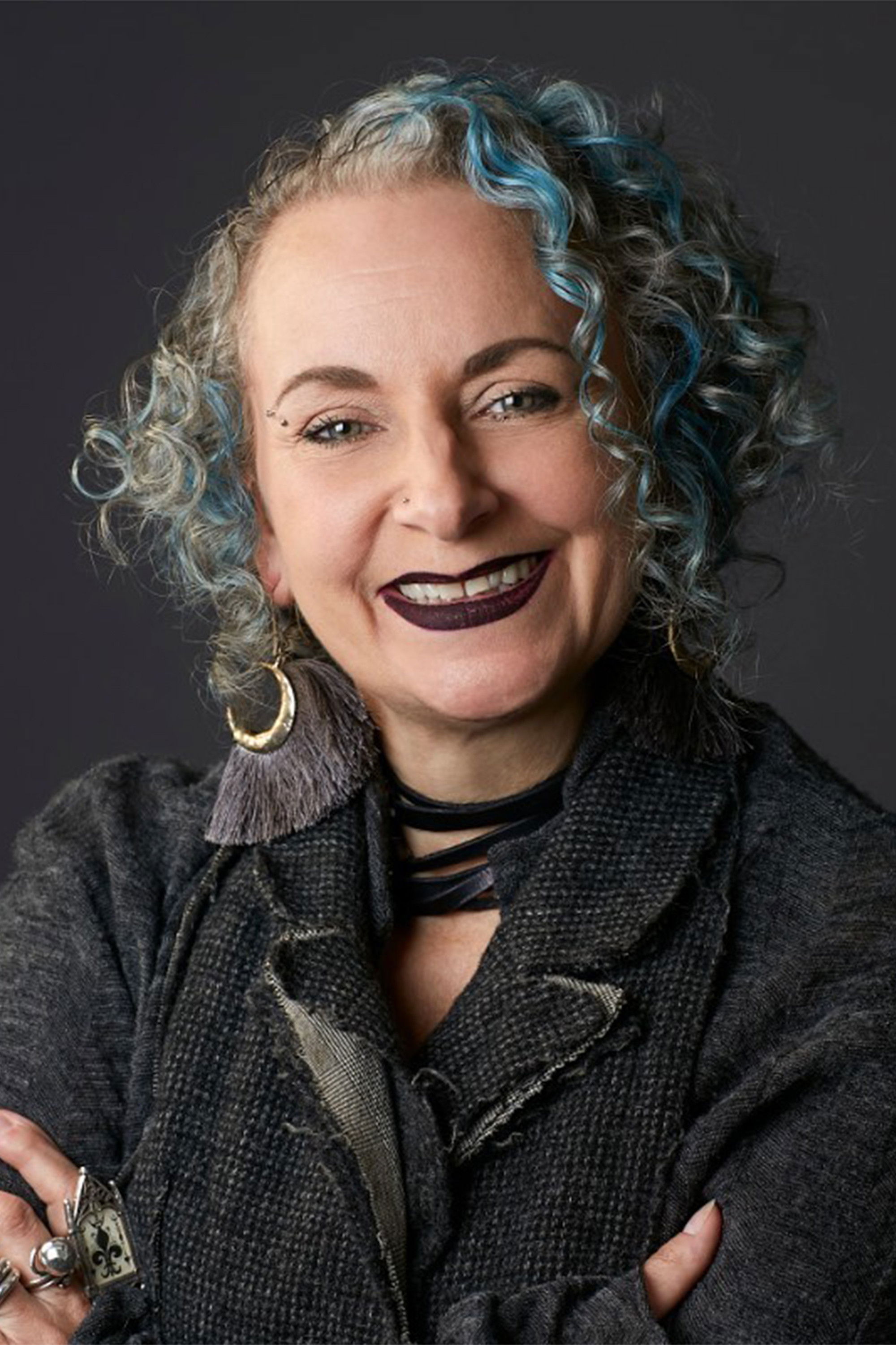 et billede af Sass Brown