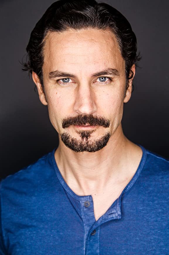 et billede af Dean Schaller