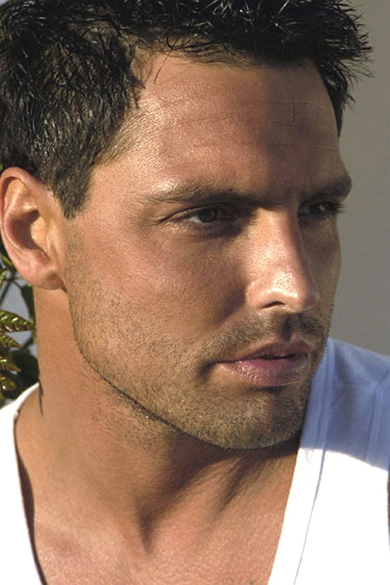 et billede af Lee Henshaw