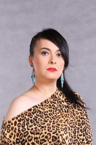 et billede af Nikka Valencia