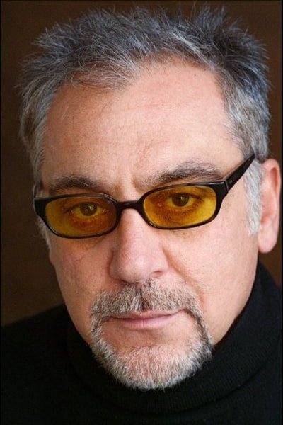 et billede af Christopher Maher