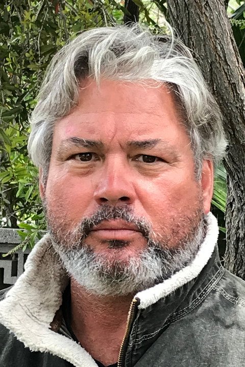 et billede af Brian Brown