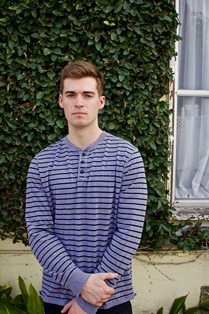 et billede af Dylan Sharon