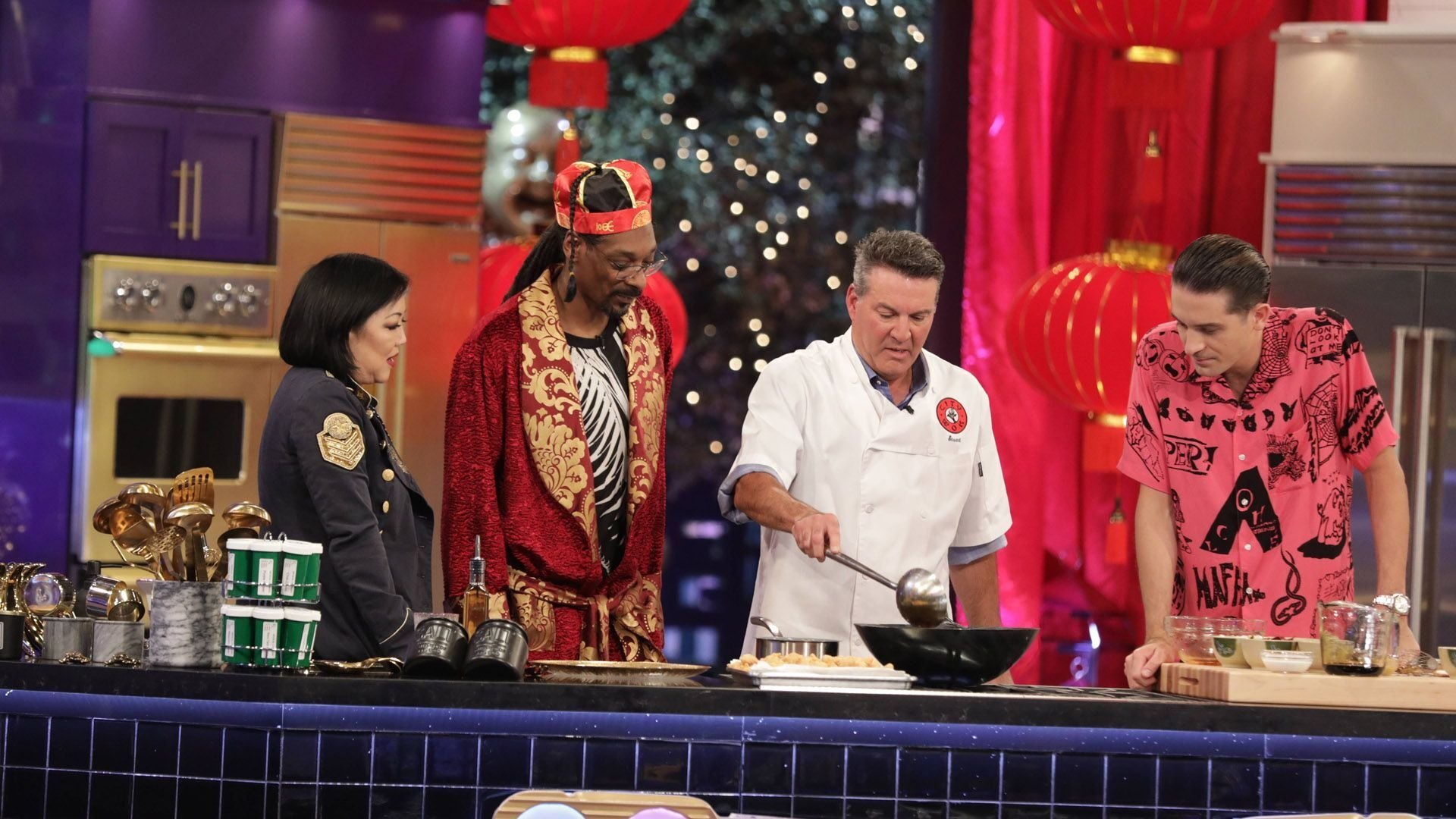 Martha & Snoop's Potluck Dinner Party