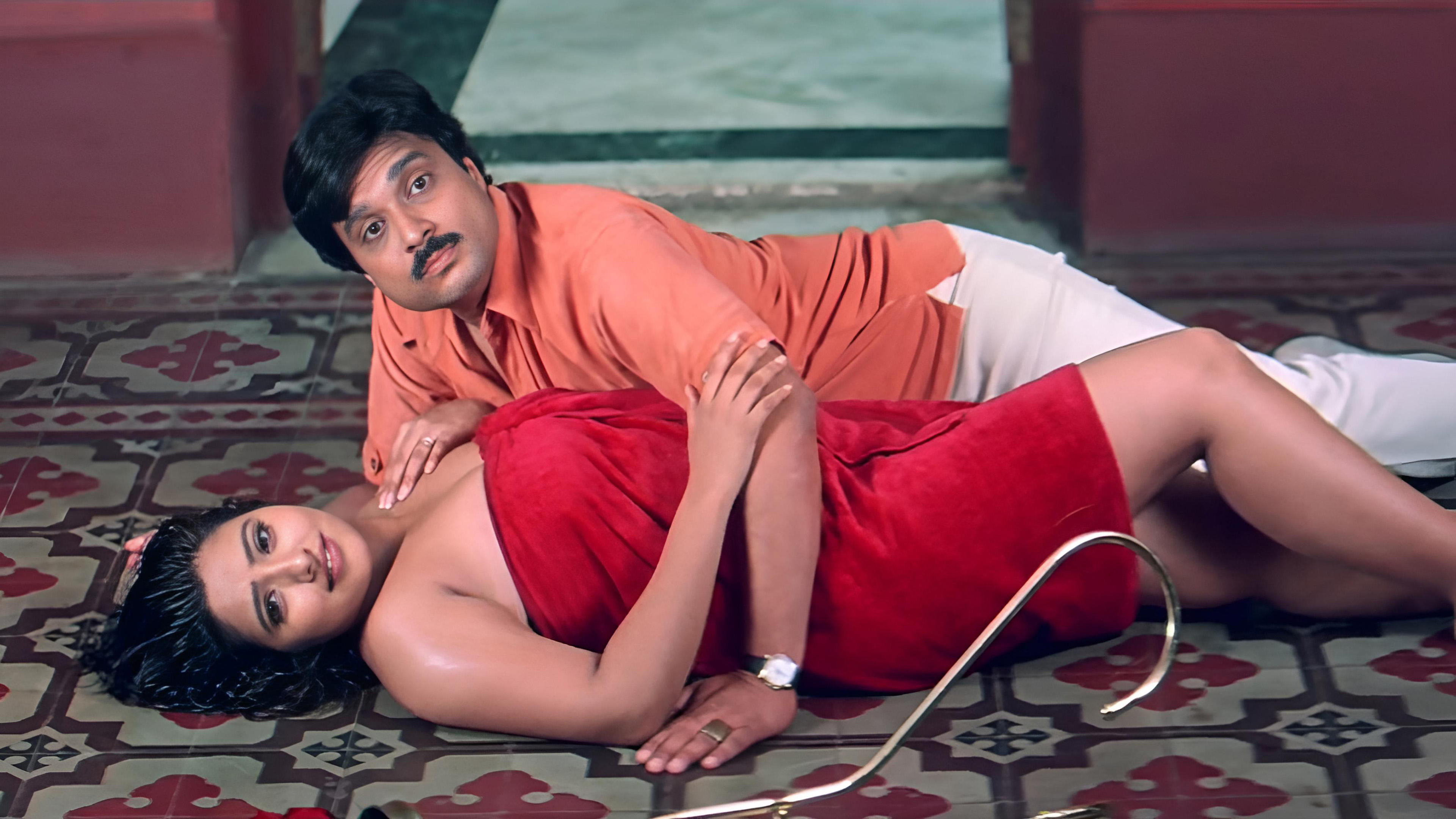 Azhagana Naatkal (2001)