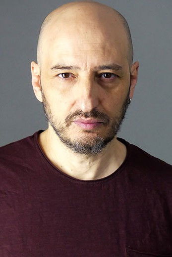 et billede af Luis Moreno