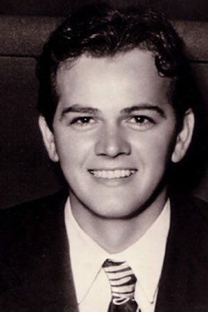 et billede af John Deauville