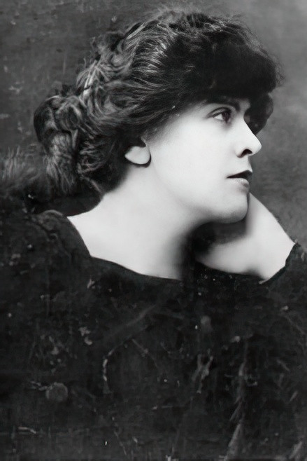 et billede af Jeanne Delvair