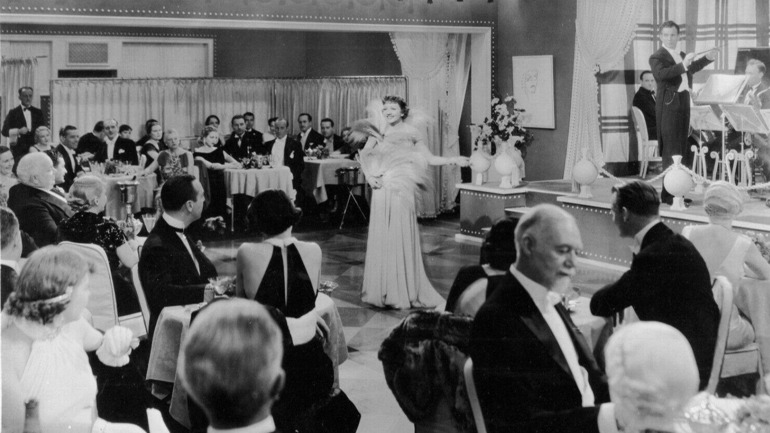 The Gilded Lily (1935)