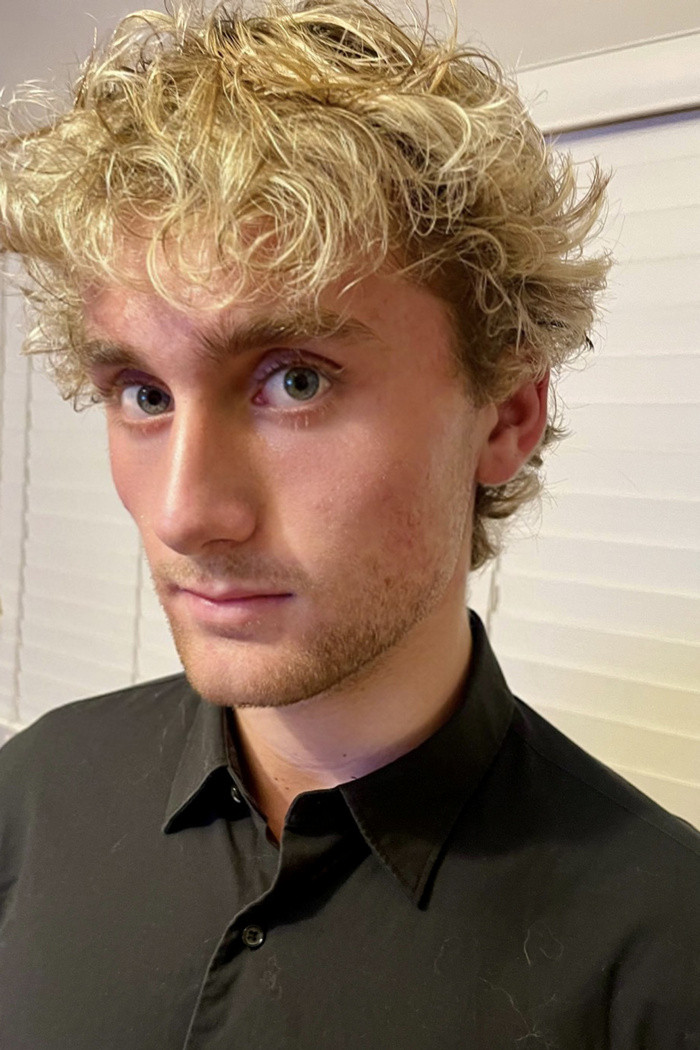 et billede af Oliver Hibbs