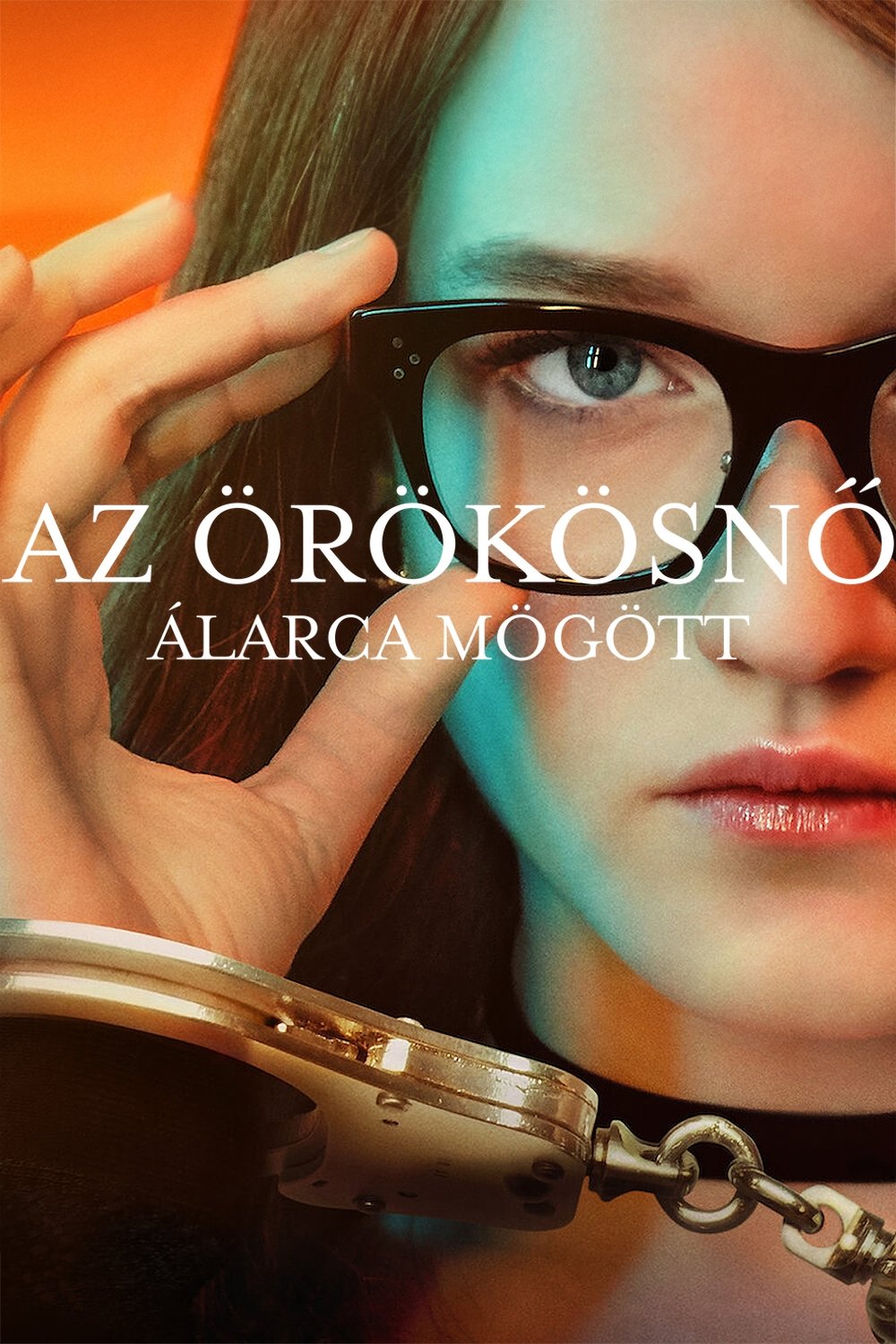 Az örökösnő álarca mögött