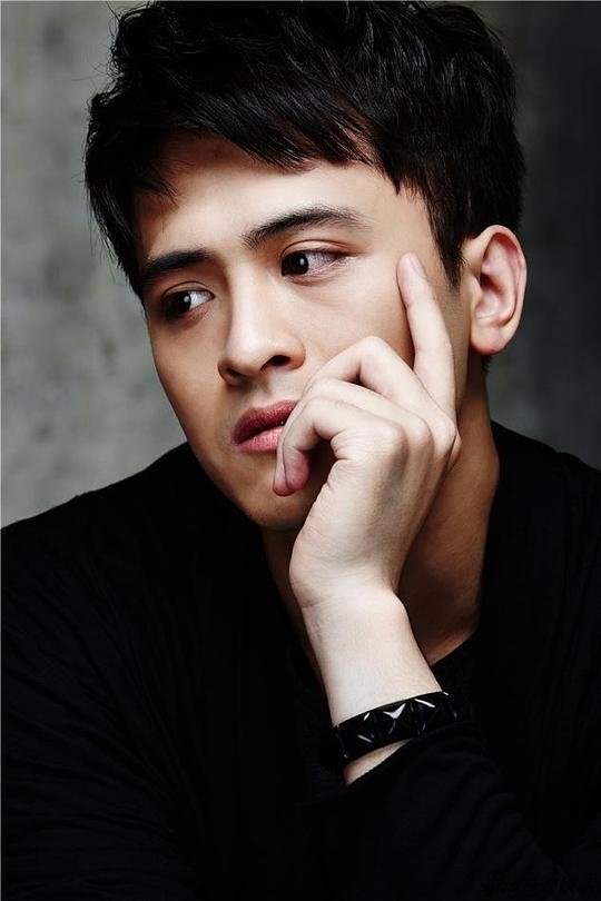 et billede af Alex Ying