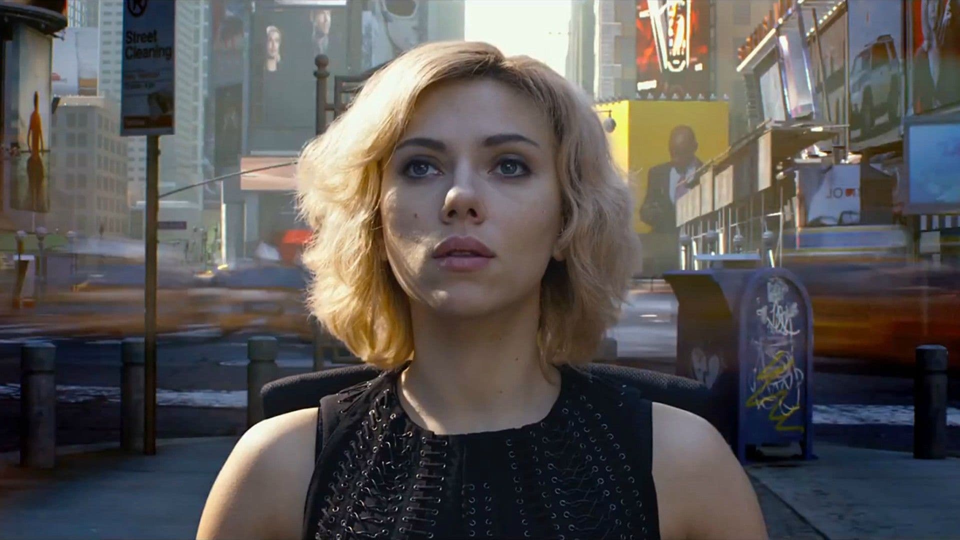 LUCY／ルーシー (2014)