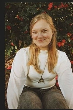 et billede af Julia Moran