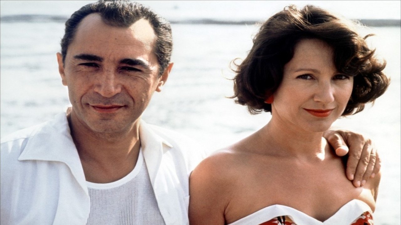 La BaulelesPins (1990) Filmer Film . nu La BaulelesPins (1990) Filmer Film . nu