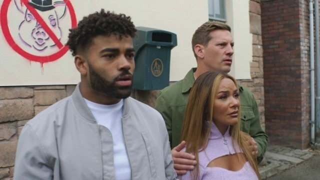 Hollyoaks 28x193