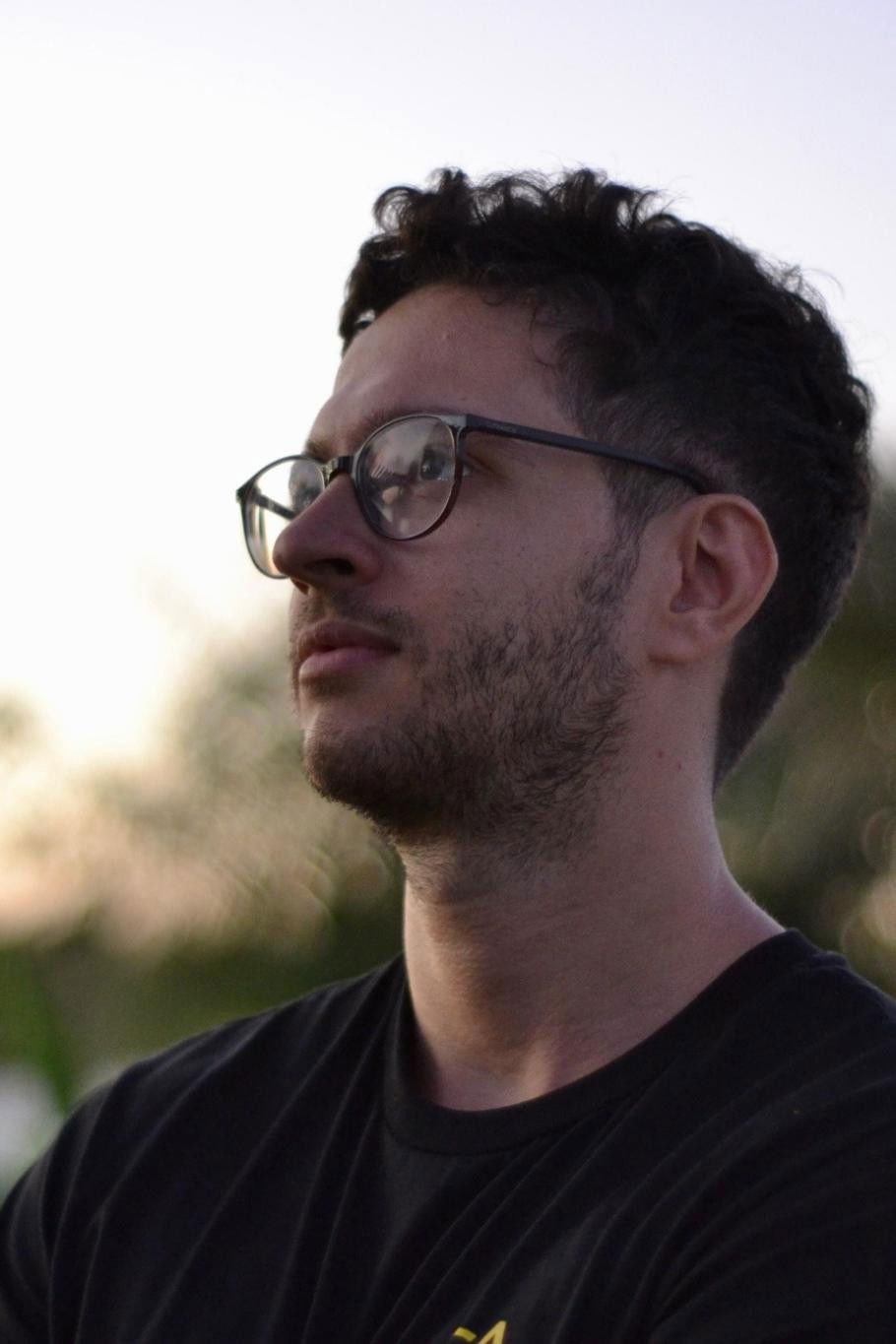 et billede af Marco V. Rocha