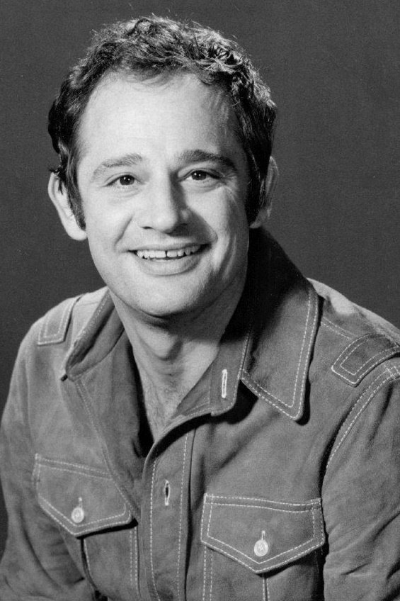 et billede af Lou Antonio