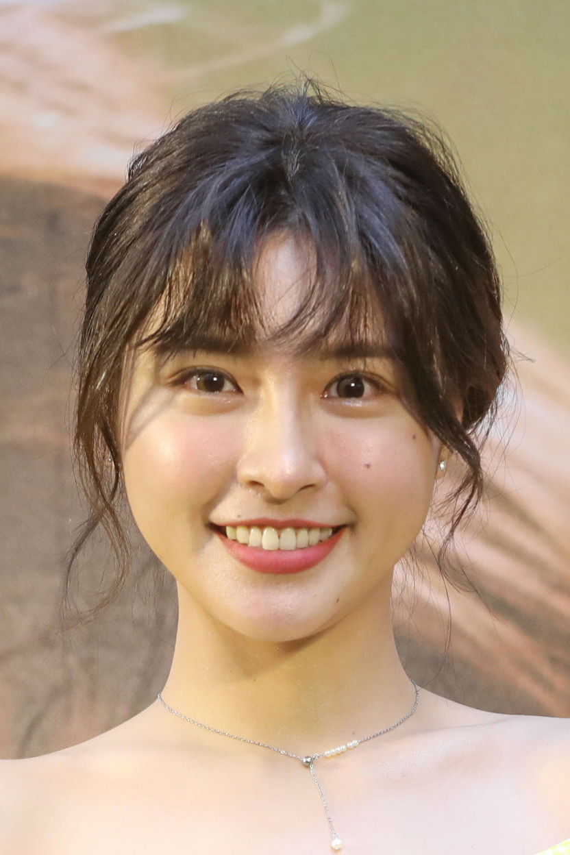 et billede af Hazel Wu